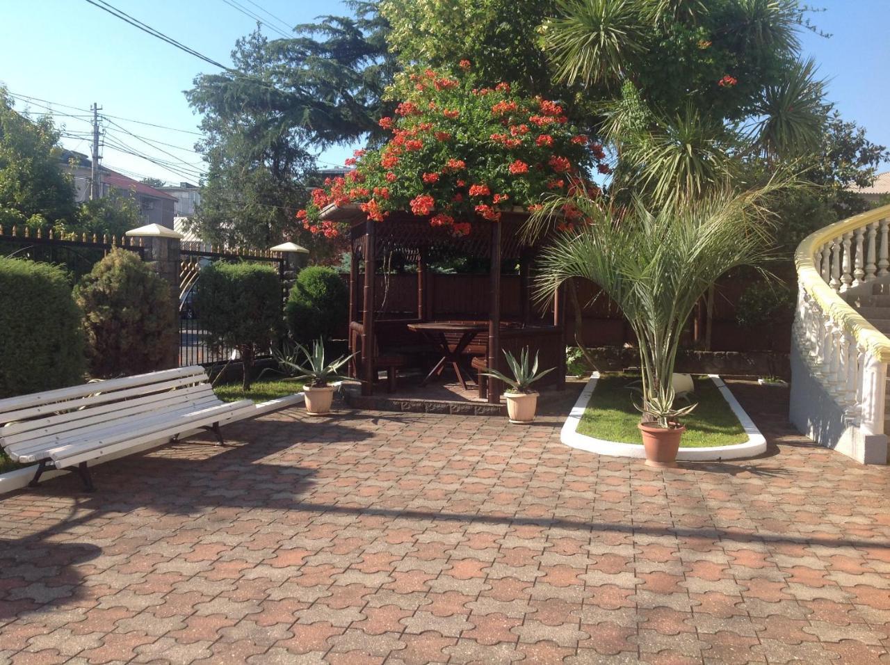 Hotel George'S House Kobuleti Exterior foto